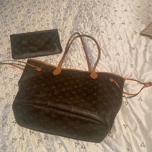 Louis Vuitton MM never full bag